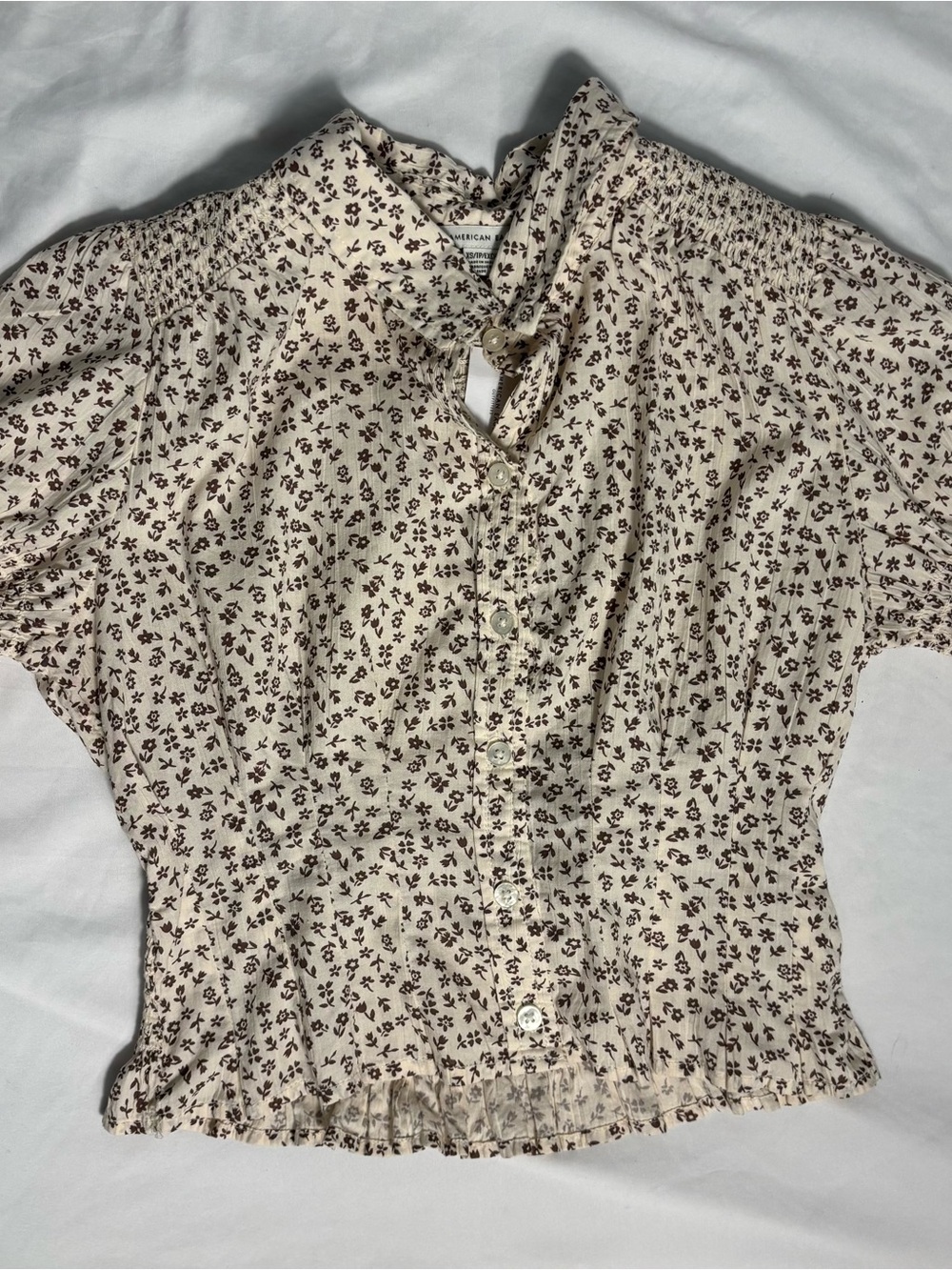 American Eagle Outfitters Cream Blush Floral Button-Up Peasant Top